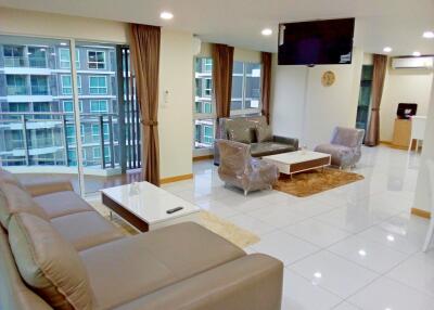 2 bedrooms sea view condo for rent at Whale marina