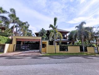 "URGENT STRESS SALE" Luxury 4 Bedrooms House for rent Horseshoe Point