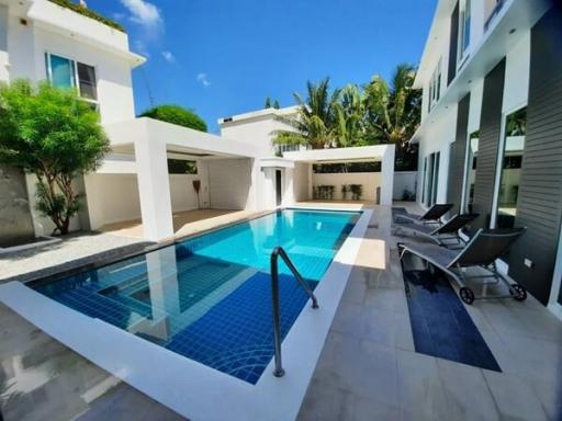 Pool Villa for Sale at Palm Oasis