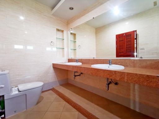 3 Bedrooms house for sale at Baan Chalita Village