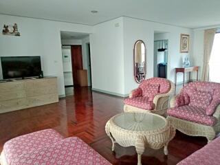 Beachfront condo for sale on Pratumnak Hill