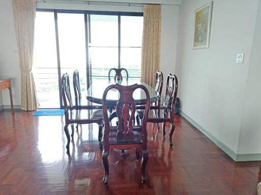 Beachfront condo for sale on Pratumnak Hill