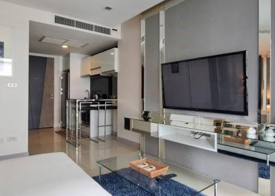 1 Bedroom Condo for sale in Sixty Six Condo