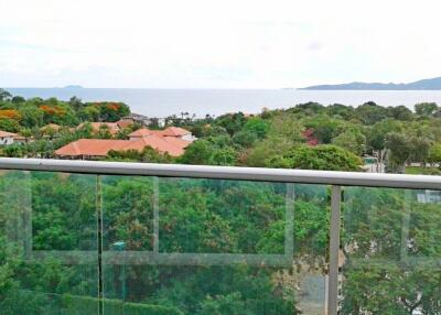 Sea View condo for sale on Pratumnak Hill