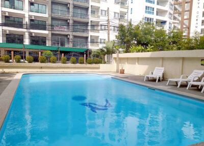 2 Bedrooms Condo for Sale or rent on Pratumnak