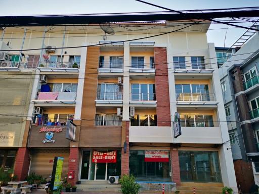 Commercial building for sale in central Pattaya