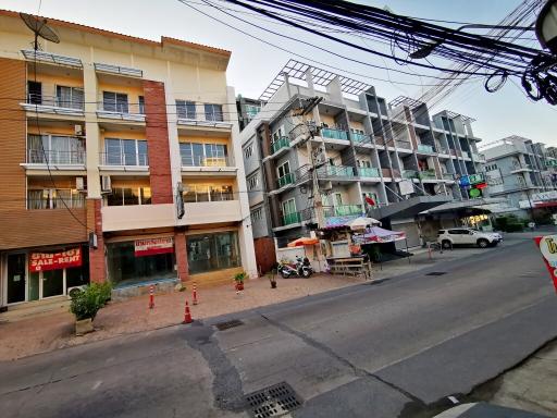 Commercial building for sale in central Pattaya