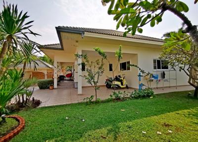 Beautiful 2 bedrooms house for sale in Naklua