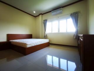 Private House for sale and rent Huay Yai