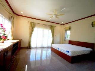 Private House for sale and rent Huay Yai