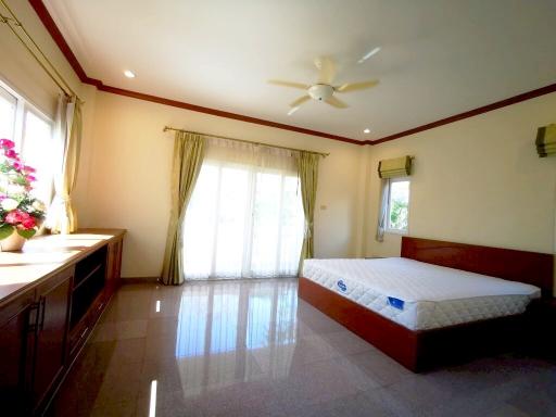 Private House for sale and rent Huay Yai