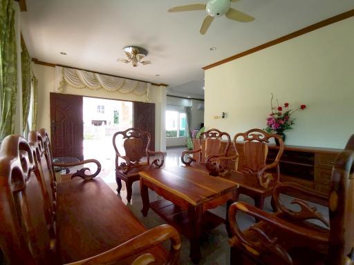 Private House for sale and rent Huay Yai