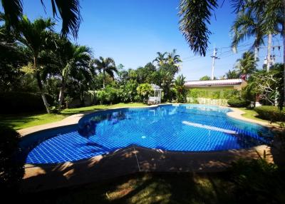 Private House for sale and rent Huay Yai