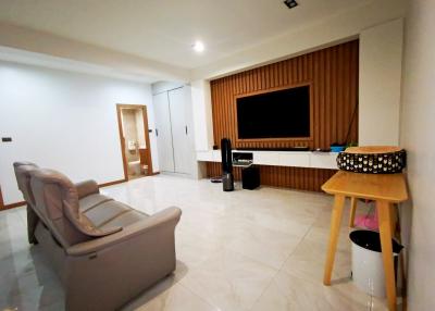 Home office for sale Central Pattaya