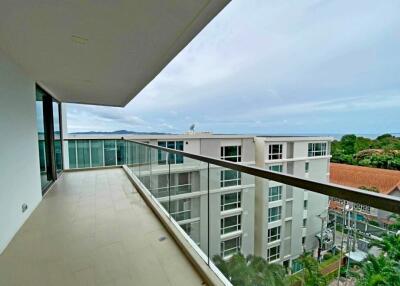 Sea View Condo For sale at The Peak Tower