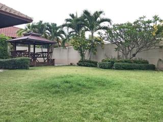 Thai Bali house for sale in Huay Yai