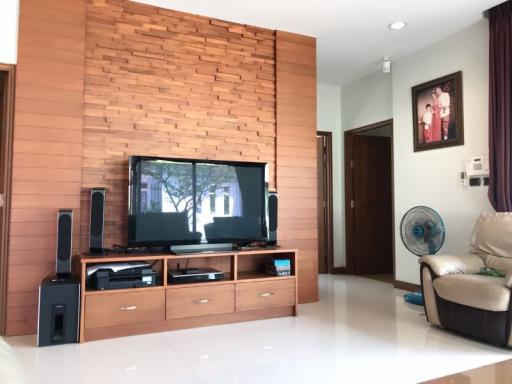 Thai Bali house for sale in Huay Yai