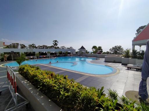 Beachfront condo sale Jomtien