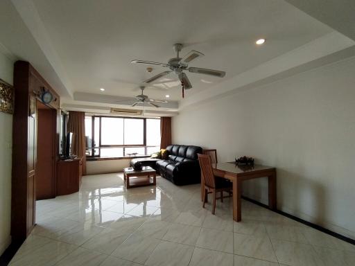 Beachfront condo sale Jomtien