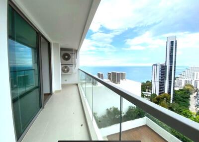 Sea View Condo for sale on Pratumnak Hill