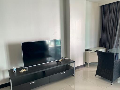 1 Bedroom Condo For Sale on Pratumnak