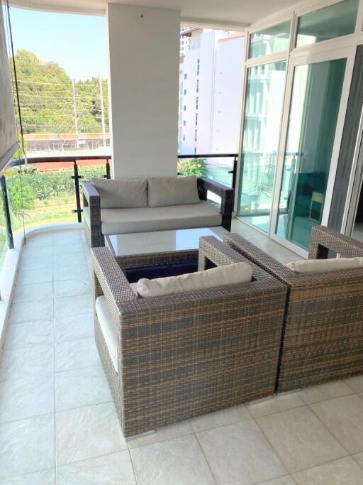 1 Bedroom Condo For Sale on Pratumnak