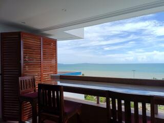 3bedrooms for sale at Jomtien Plaza condotel