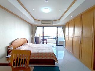 3bedrooms for sale at Jomtien Plaza condotel