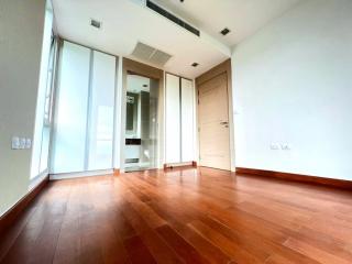 Sea view condo in The Palm Wong Amat for sale