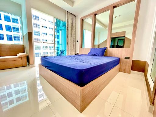 Nice Studio For Sale at Nam Talay Condo