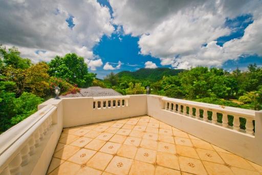 Country Estate for Sale in Bang Saray