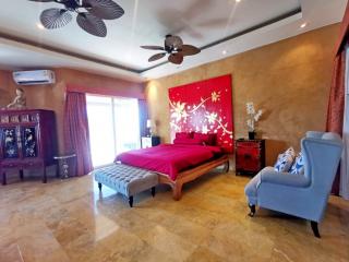 Luxury Penthouse Condo For Sale Near Jomtien Beach