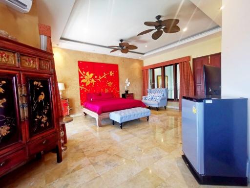 Luxury Penthouse Condo For Sale Near Jomtien Beach