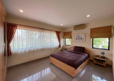 Luxury villa For sale at Paradise Villa 1