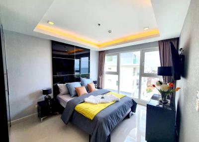 Luxury 1 bedroom condo for sale at Cosy Beach View Condominium