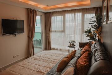 2 Bedrooms Condo for Sale on Pratumnak Hill