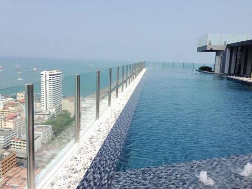 2Bedrooms Condo In Central Pattaya for sale or rent