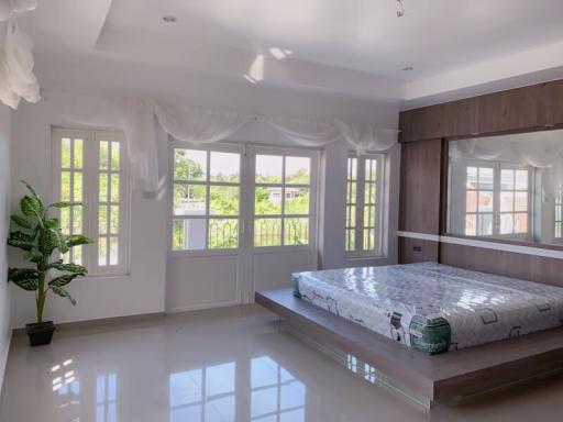 Pool Villa for Sale in East Pattaya