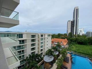 Studio Condo facing Pool view for Sale at Pratamnak