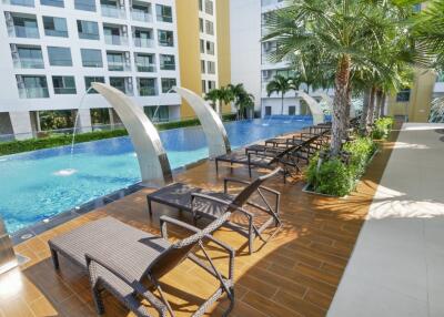 Studio Condo facing Pool view for Sale at Pratamnak