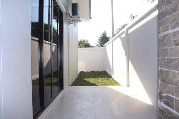 Modern Pool Villa for Sale at Huayyai Pattaya