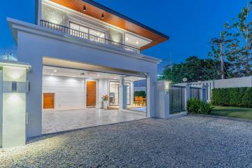 New Modern Classic Design House for Sale at Mabprachan Pattaya