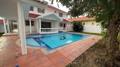 Beautiful Pool Villa for Sale at Huai Yai