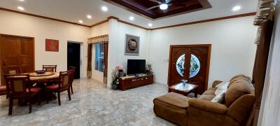 Pool Villa for Sale at Maneeya home East Pattaya