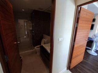 2 Bedrooms condo for sale & rent at The Axis