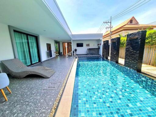 Nice Pool Villa for Sale at East Pattaya