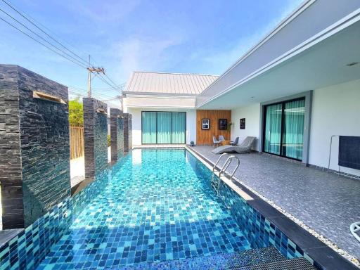 Nice Pool Villa for Sale at East Pattaya