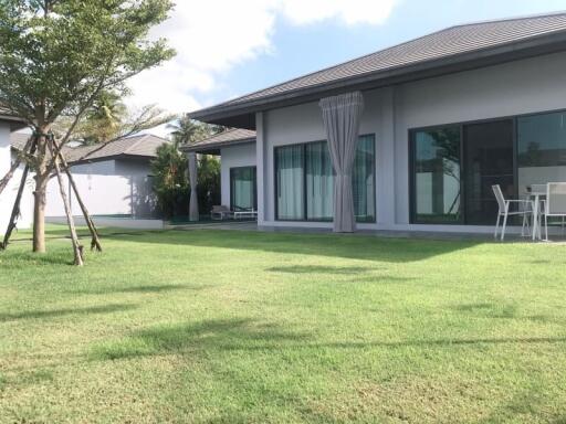 Pool villa modern style in Huay Yai