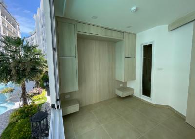 1 bedroom Pool view for sale in South Pattaya