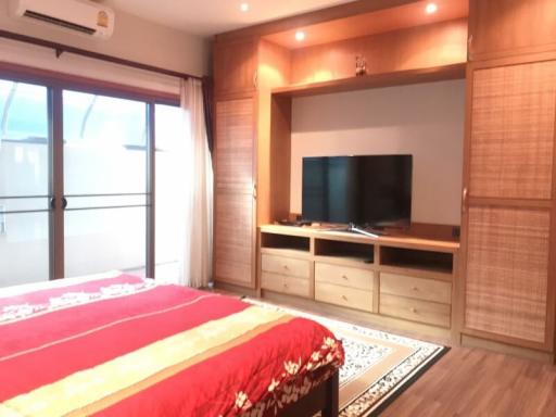 Thai Bali house for sale in Huay Yai